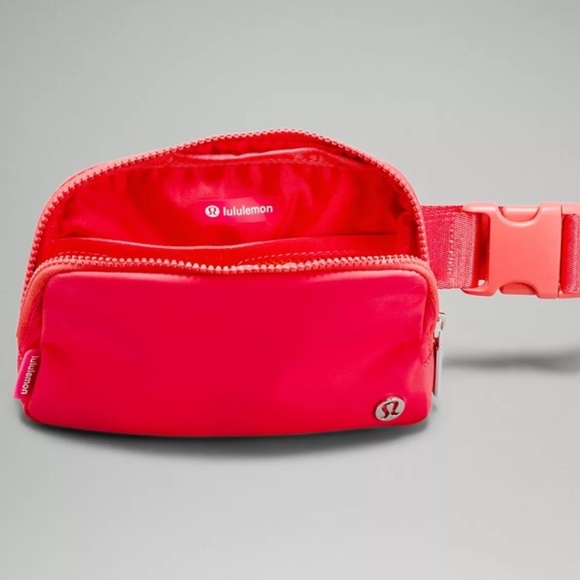 Everywhere Belt Bag- PALE RASPBERRY! - Picture 7 of 7